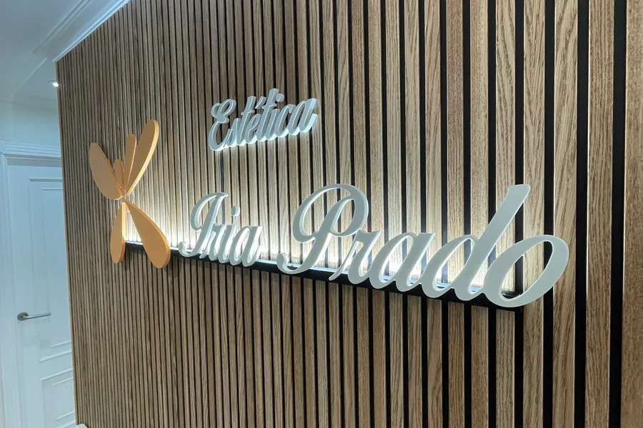 Letras corpóreas 3D fabricadas por Grupo Firma