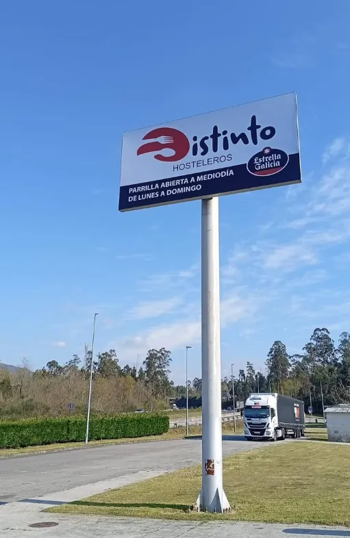 Rótulo de gran formato — proyecto Instinto