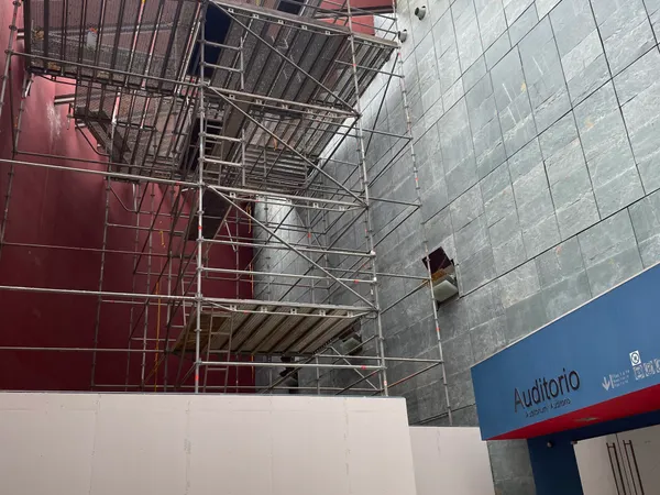 400 m² de lámina de seguridad: protección para grandes espacios