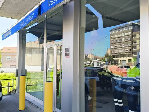 Escaparate protegido con lámina solar