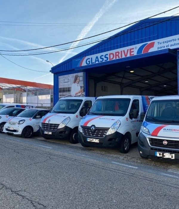 Rotulagem de veículo empresarial com vinil impresso